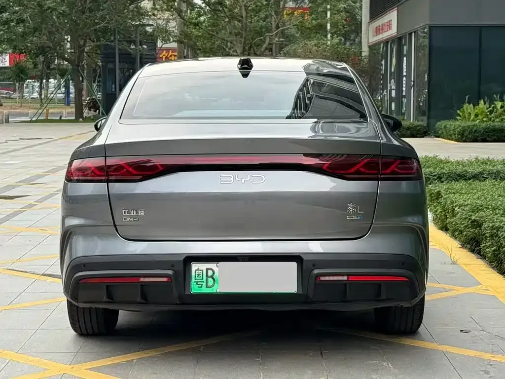 BYD Qin L — фото 5
