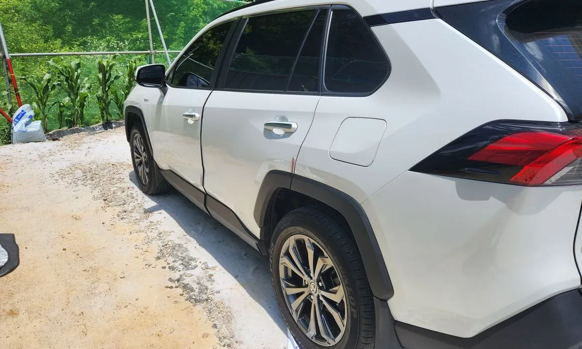 Toyota RAV4 — фото 6