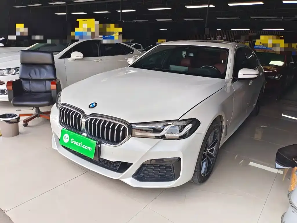 BMW 5 Series — фото 10