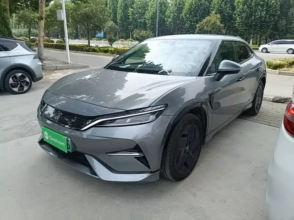 BYD L EV — фото 1