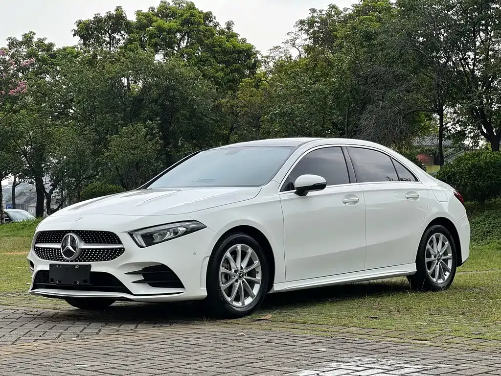 Mercedes-Benz A-Class — фото 1