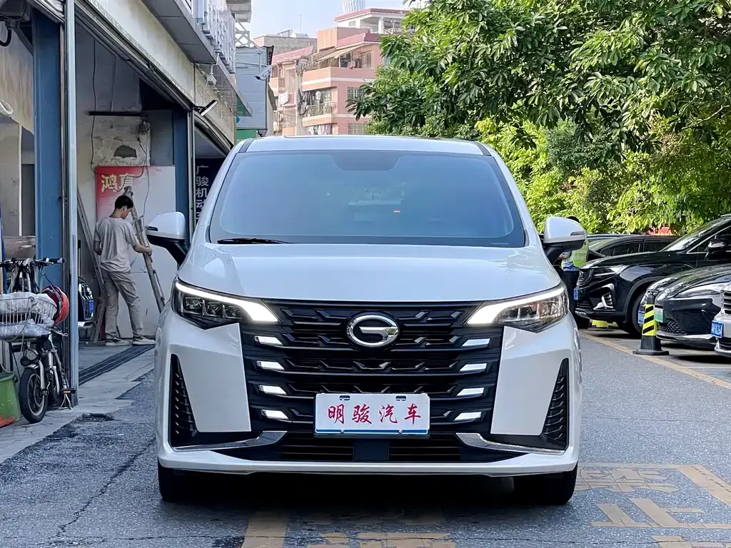 GAC Motor Trumpchi M6 — фото 6