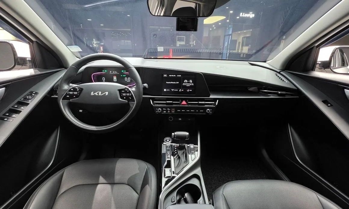 Kia Niro — фото 10