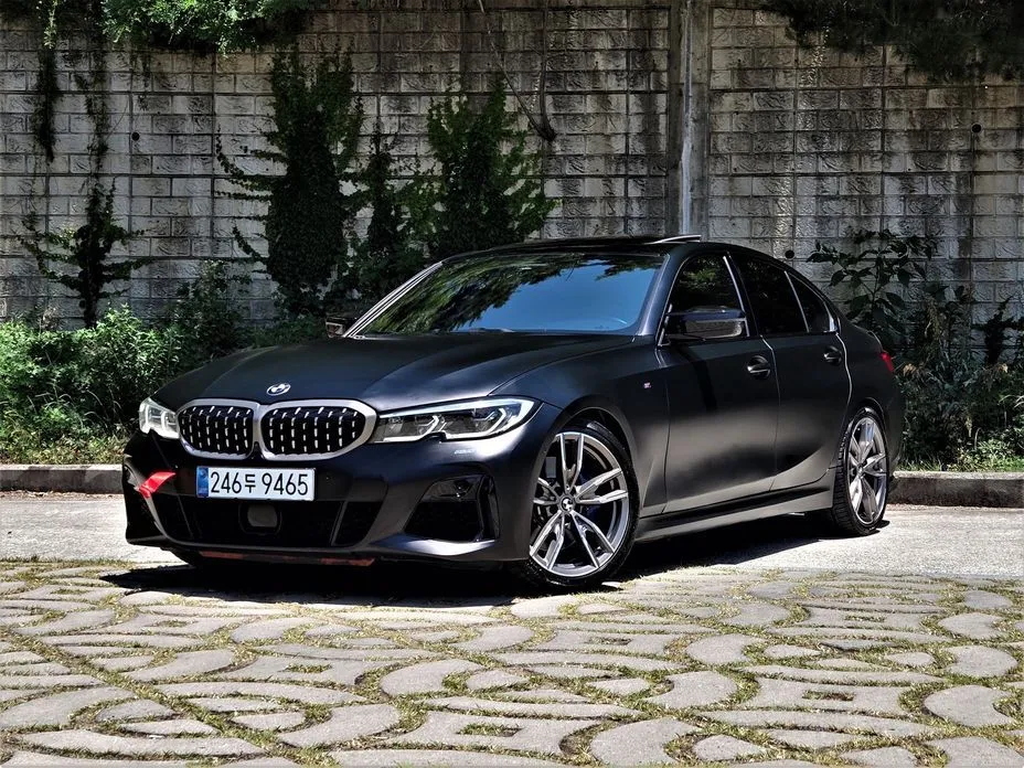 BMW 3-Series — фото 1