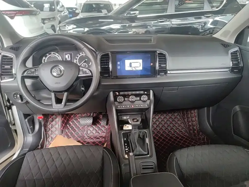 Skoda Karoq — фото 10