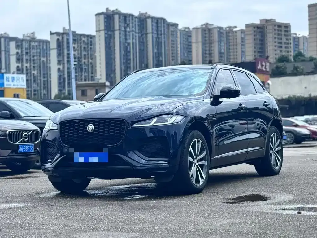 Jaguar F-PACE — фото 1