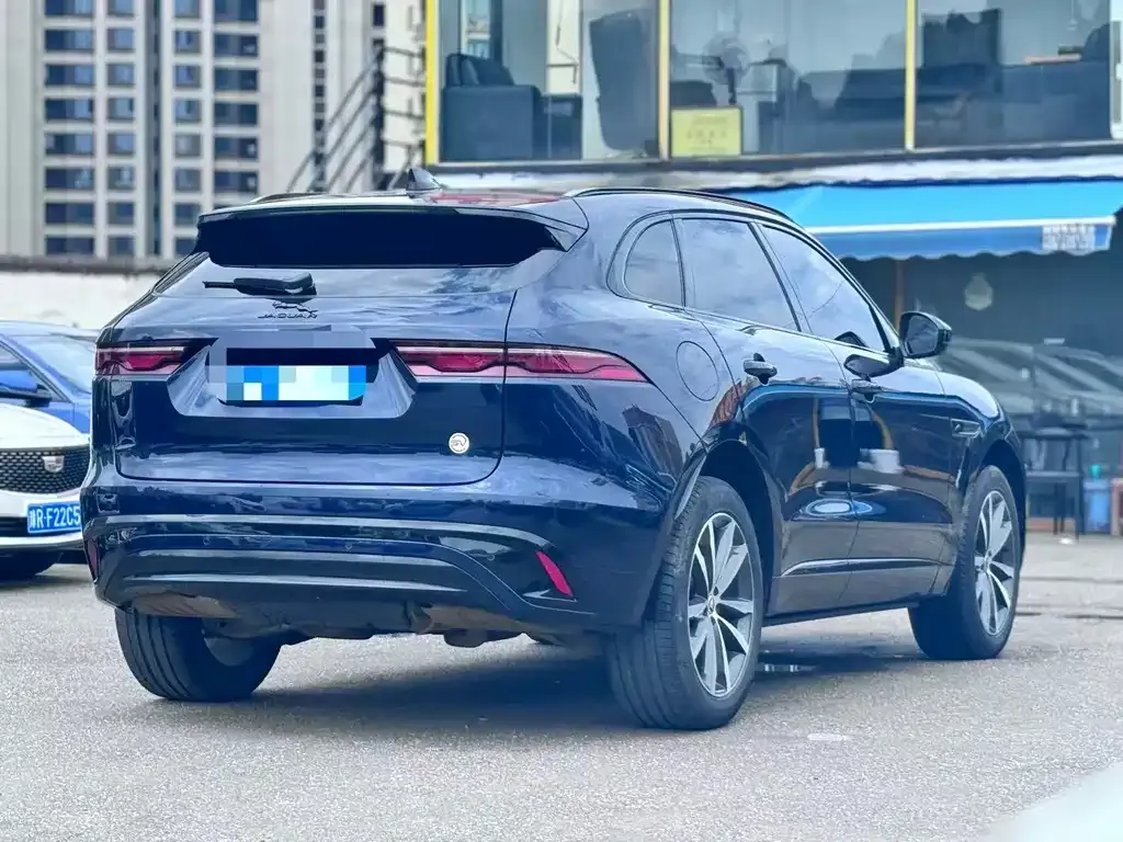 Jaguar F-PACE — фото 7