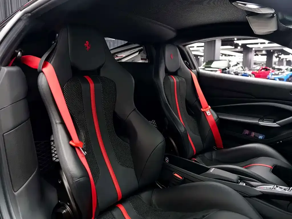 Ferrari F8 — фото 9