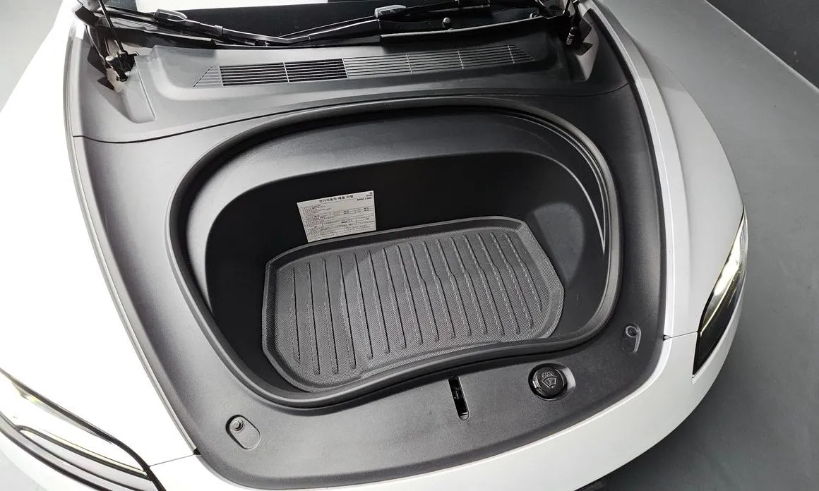 Tesla Model 3 — фото 10