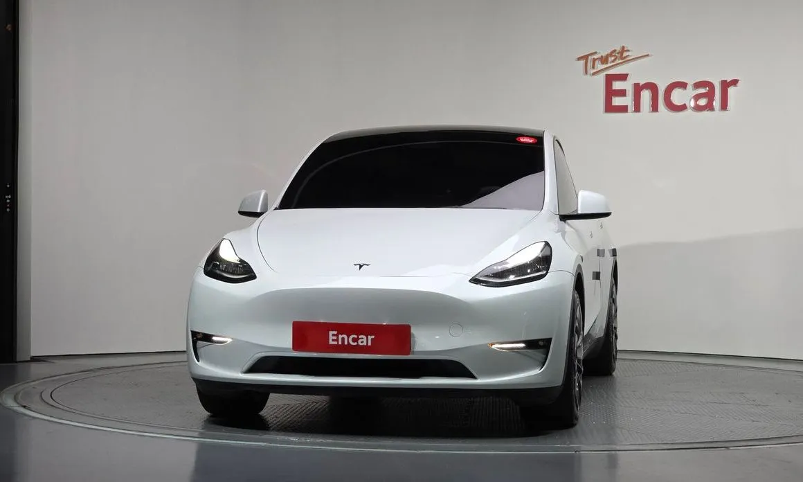 Tesla Model Y — фото 4