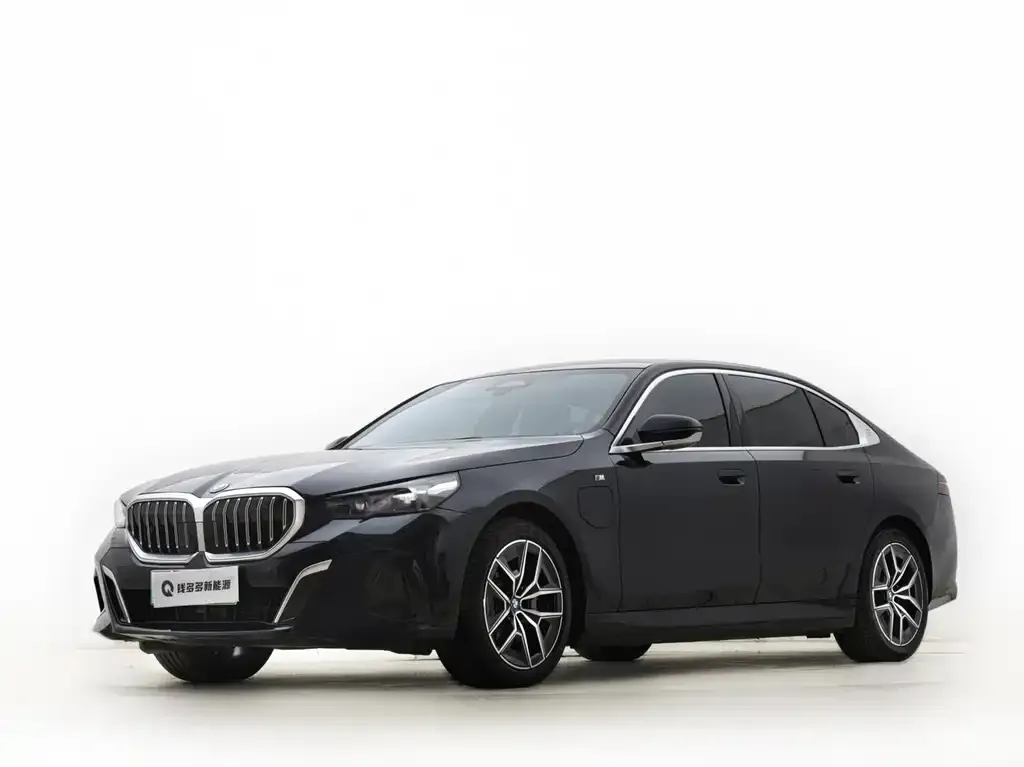 BMW i5 — фото 1