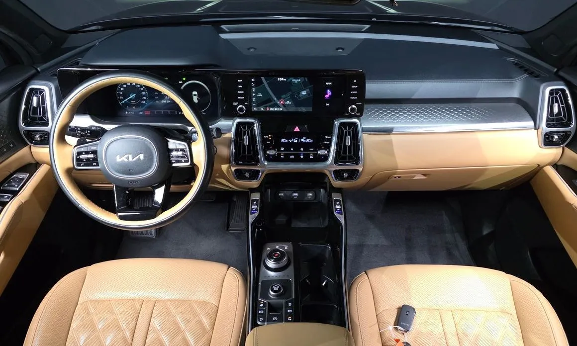 Kia Sorento — фото 10
