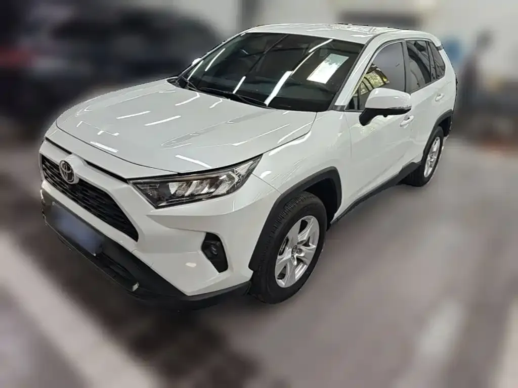 Toyota RAV4 — фото 6