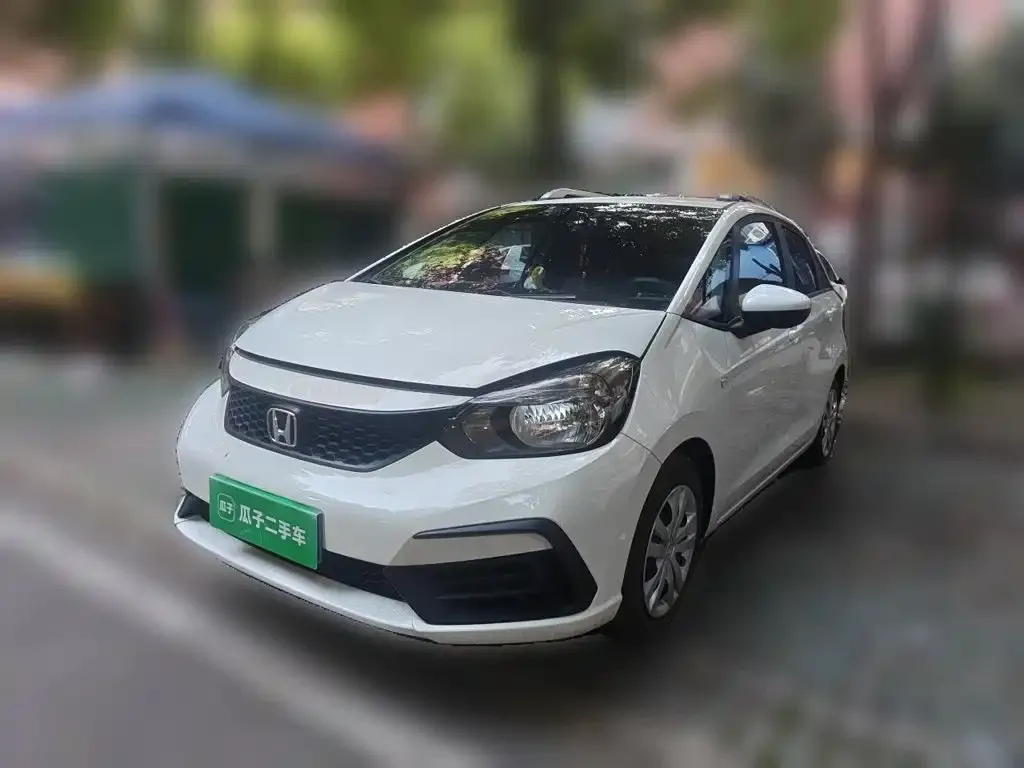 Honda Fit — фото 1