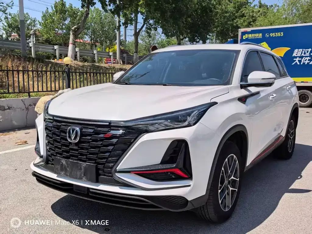 Changan CS75 PLUS — фото 1