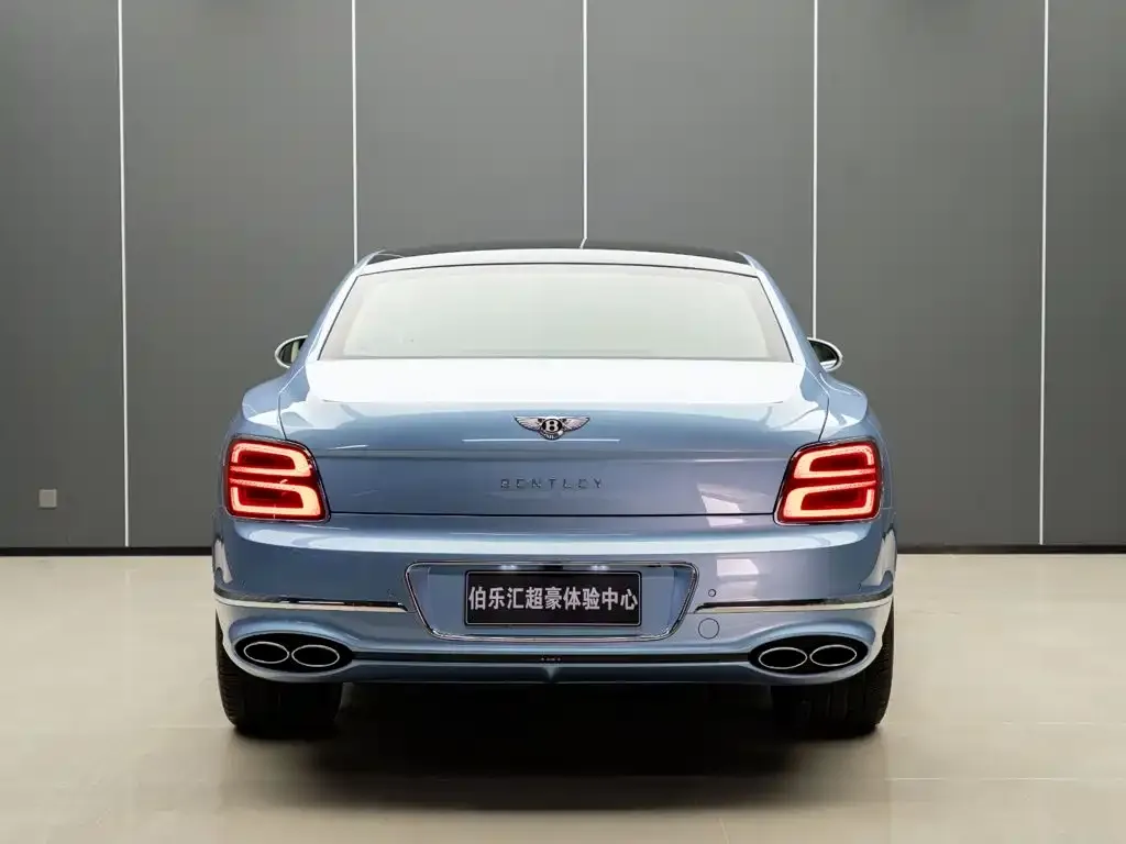 Bentley Flying Spur — фото 2