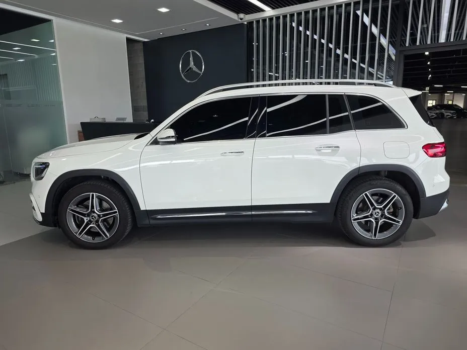 Mercedes-Benz GLB-Class — фото 8