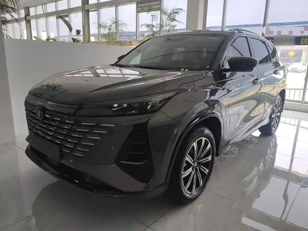 Changan CS75PLUS — фото 1