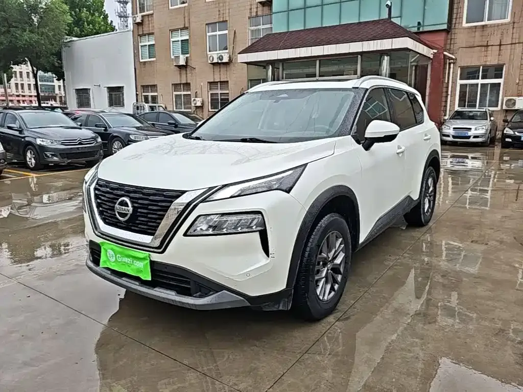 Nissan X-Trail — фото 1