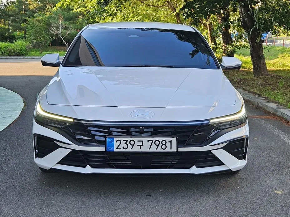 Hyundai AVANTE — фото 1