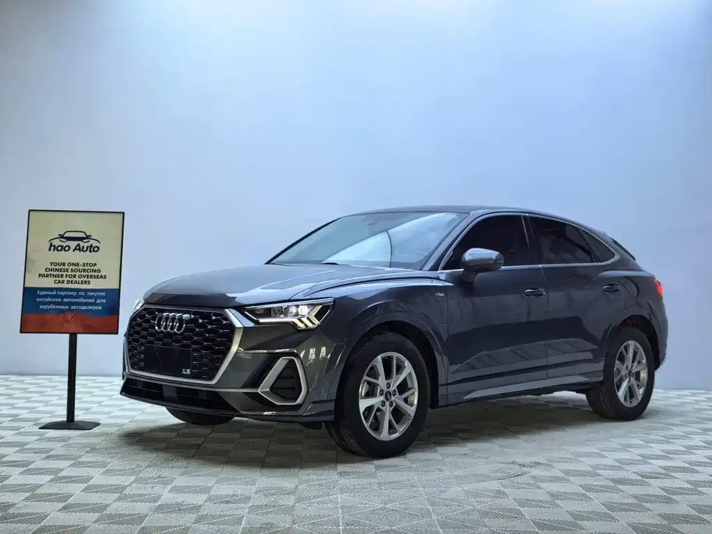 Audi Q3 Sportback — фото 1