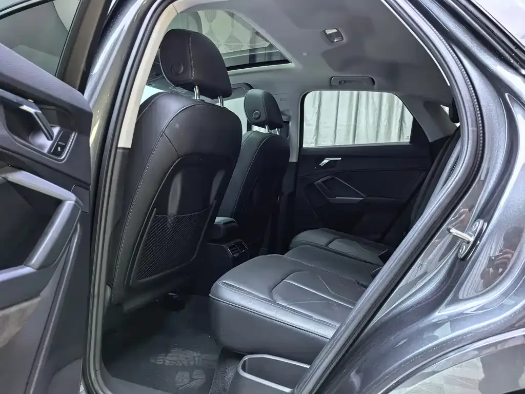 Audi Q3 Sportback — фото 9