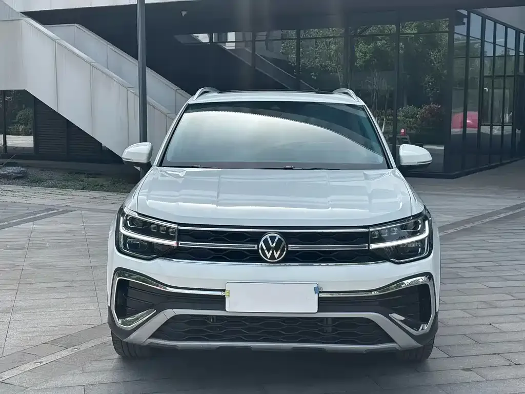 Volkswagen Tharu — фото 3
