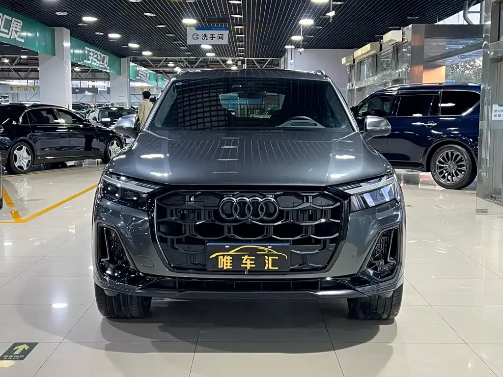 Audi SQ7 — фото 9