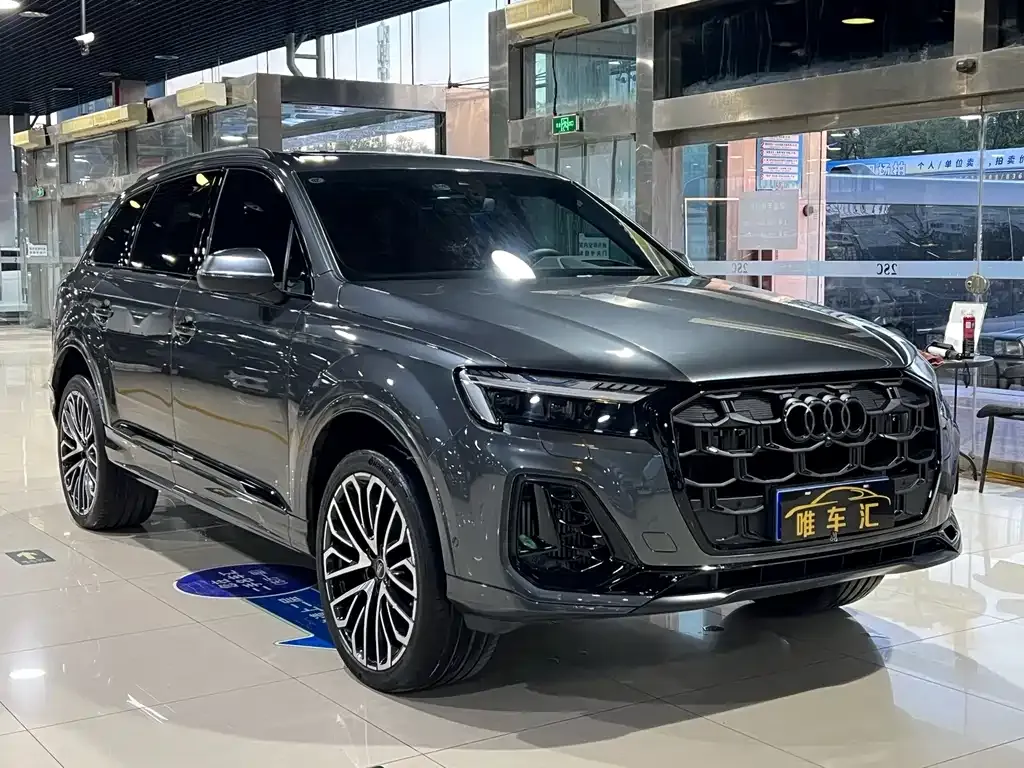 Audi SQ7 — фото 7