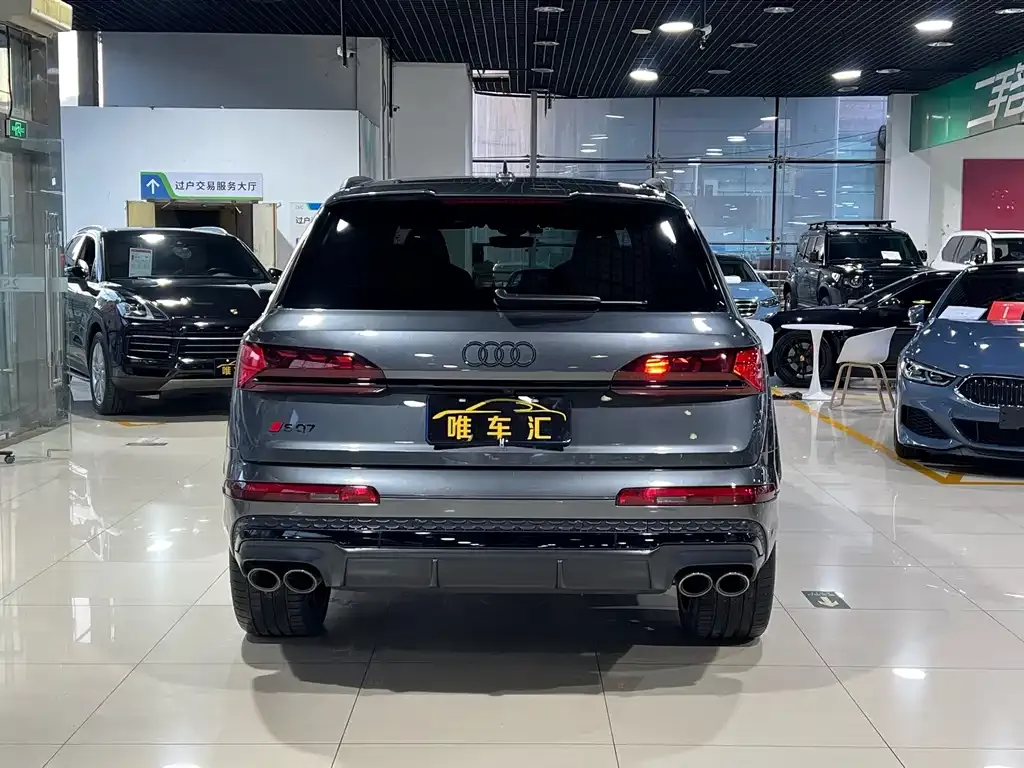 Audi SQ7 — фото 4