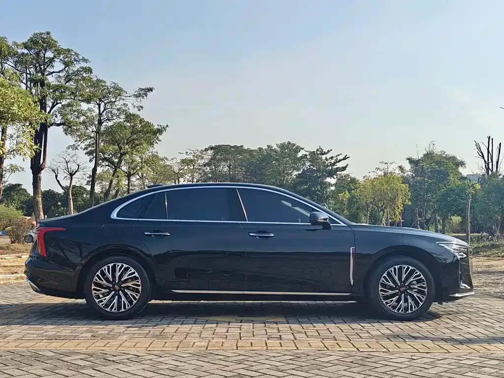Hongqi H5 — фото 7