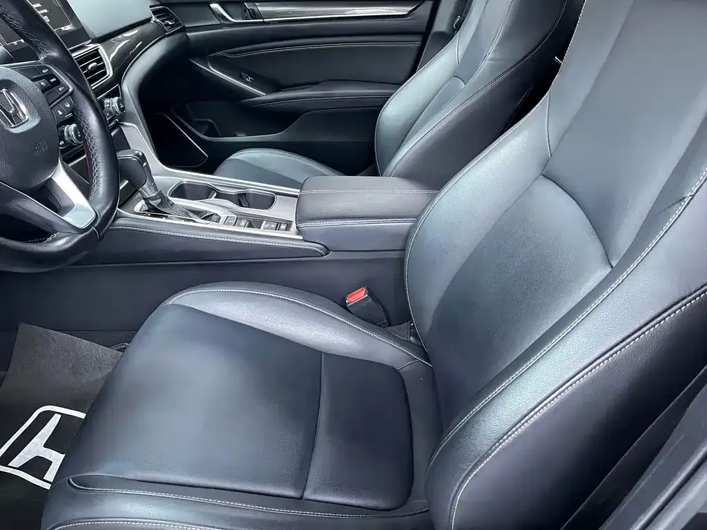 Honda Accord — фото 6