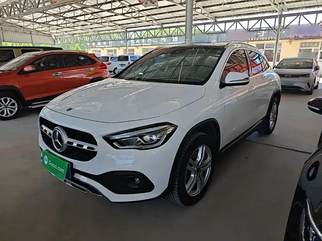 Mercedes-Benz GLA — фото 1