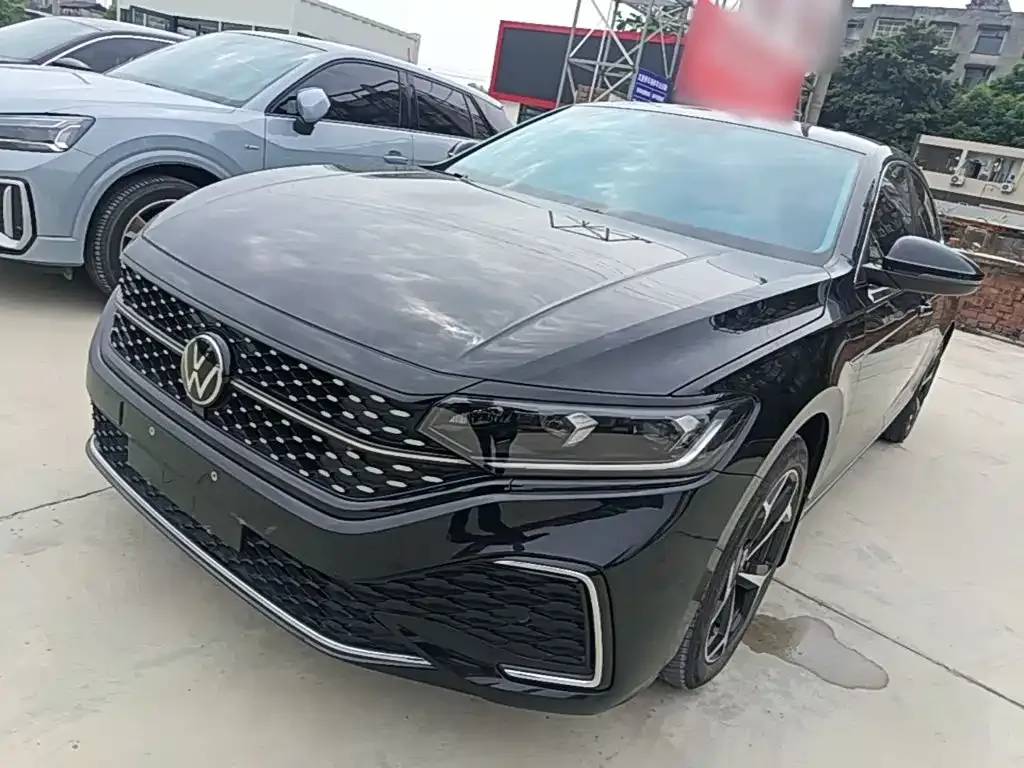 Volkswagen Passat — фото 7
