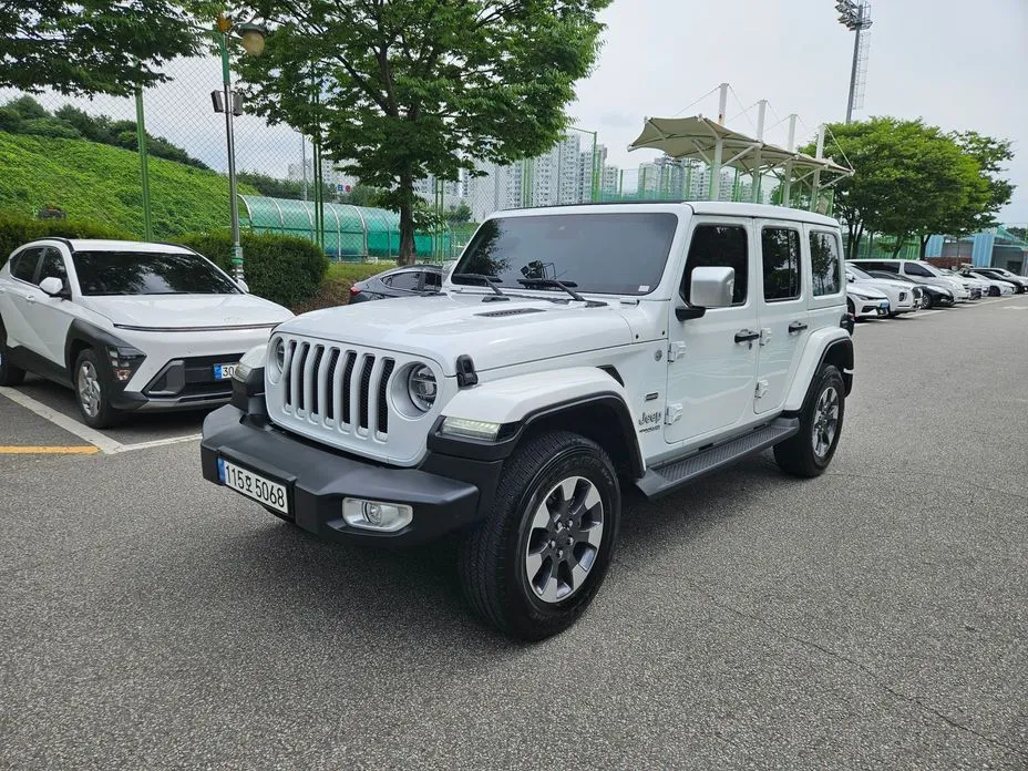Jeep Wrangler — фото 10