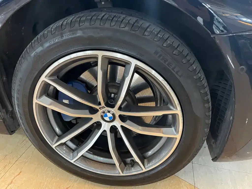 BMW 5 Series — фото 2