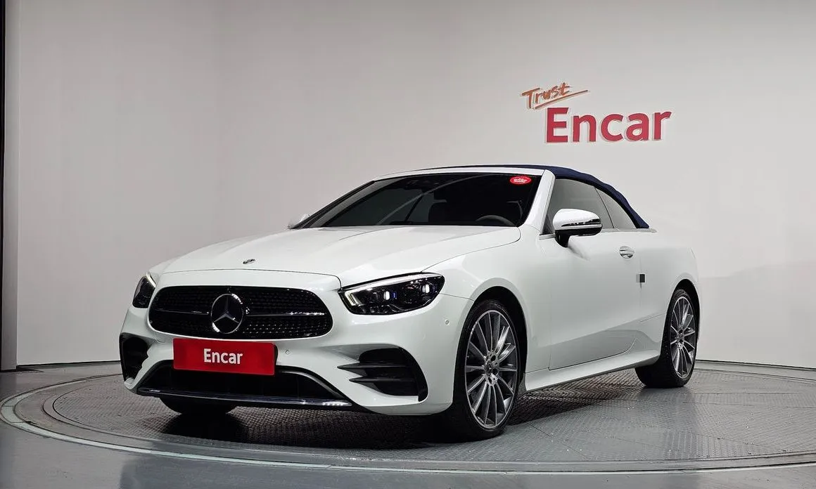 Mercedes-Benz E-Class — фото 1