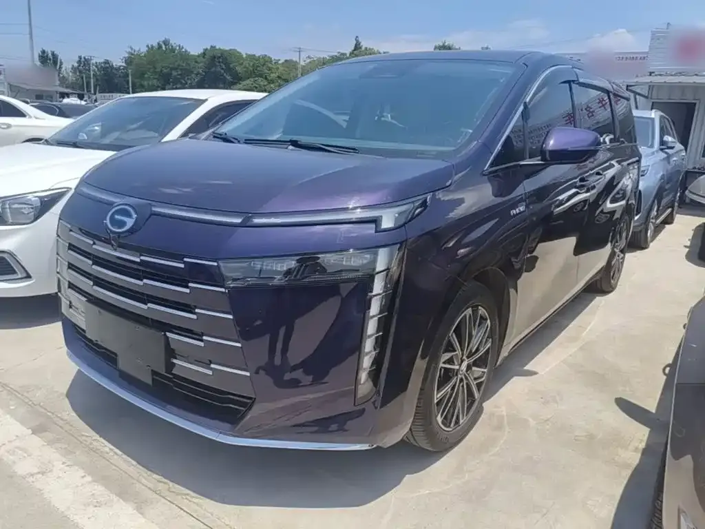 GAC Motor 传祺E8 PHEV — фото 1