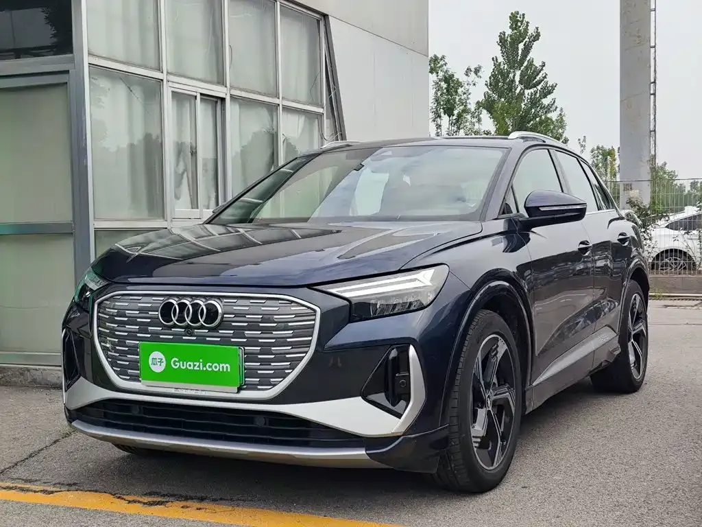 Audi Q4 e-tron — фото 6