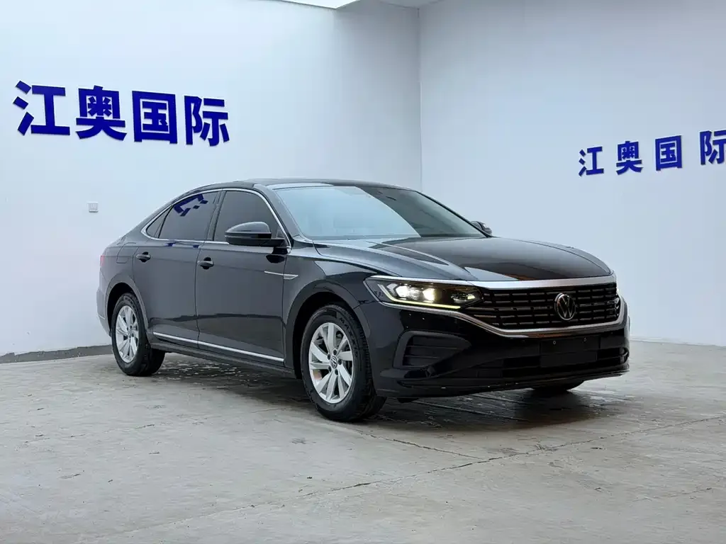 Volkswagen Passat — фото 3