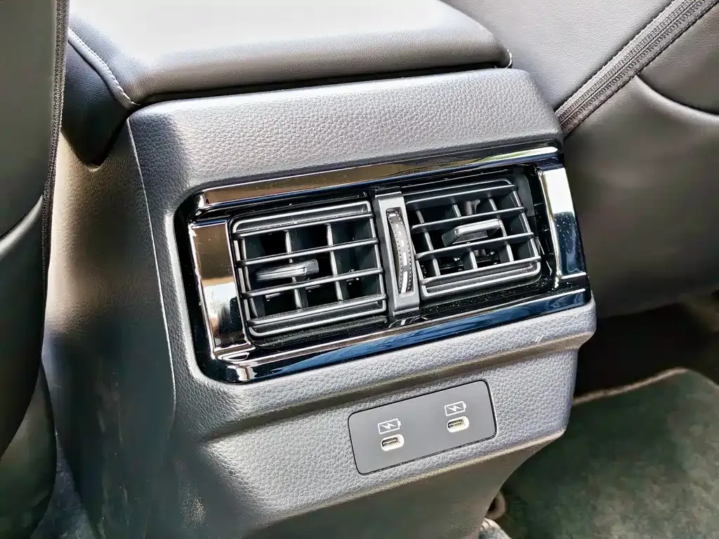 Honda Accord — фото 7