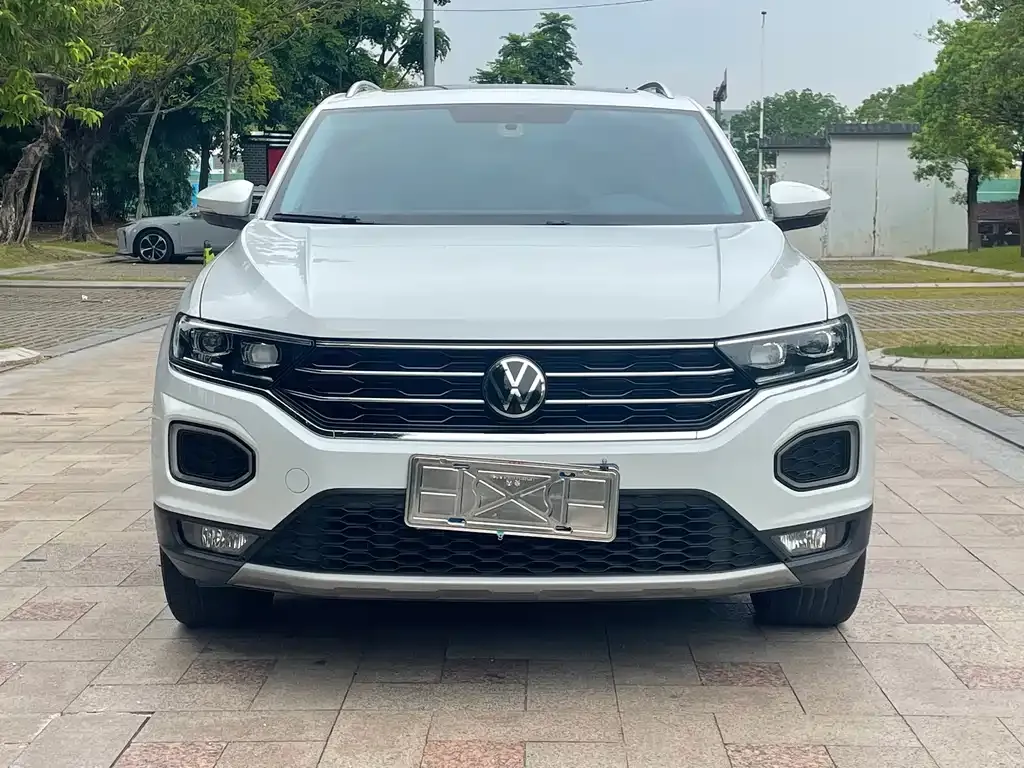 Volkswagen T-Roc — фото 3