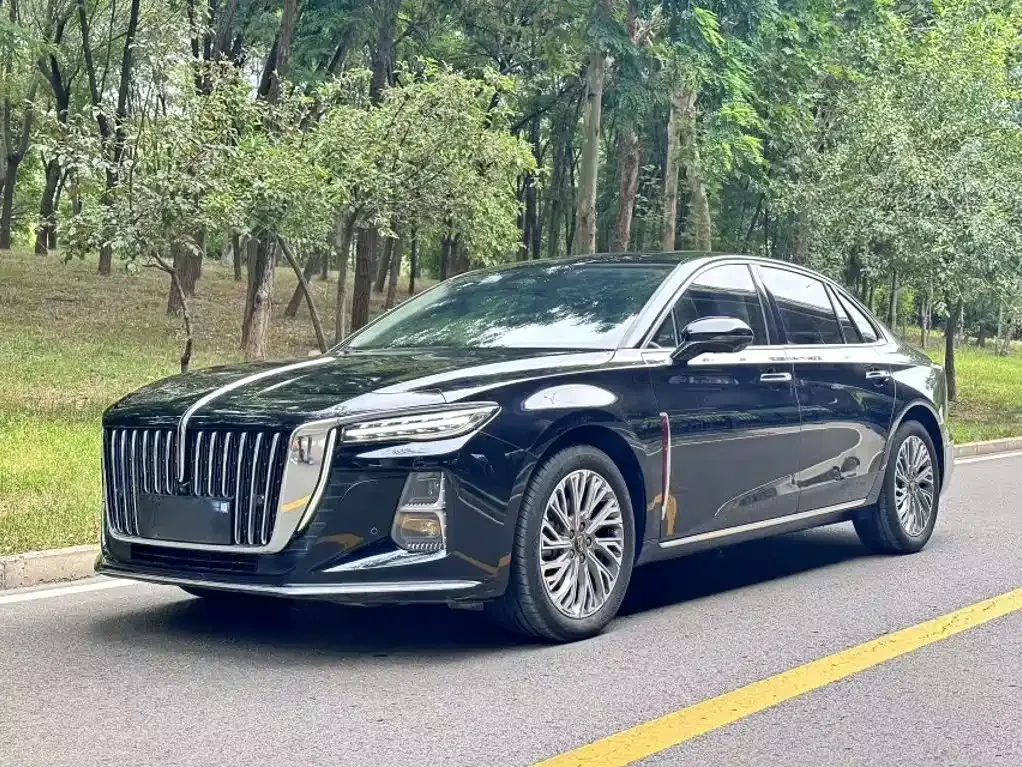 Hongqi H5 — фото 1