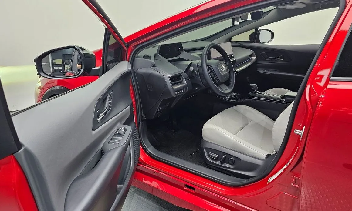 Toyota Prius — фото 4