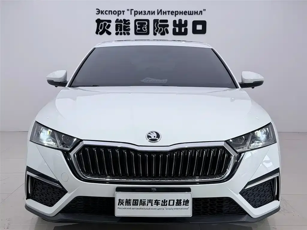 Skoda Octavia — фото 3