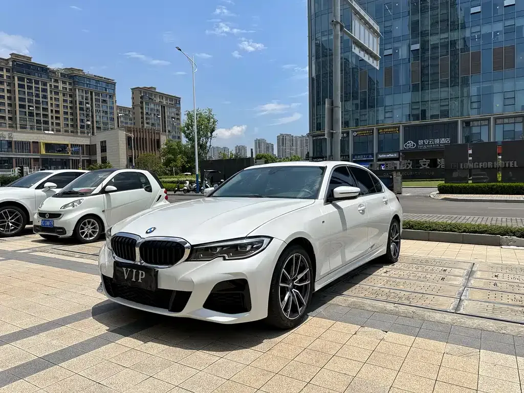 BMW 3 Series — фото 1