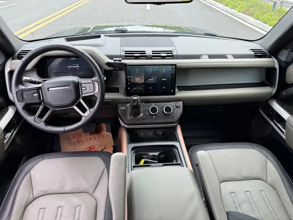 Land Rover Defender — фото 8