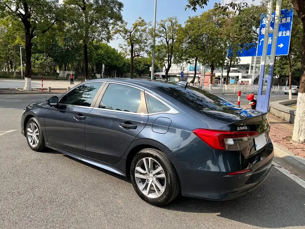 Honda Civic — фото 7