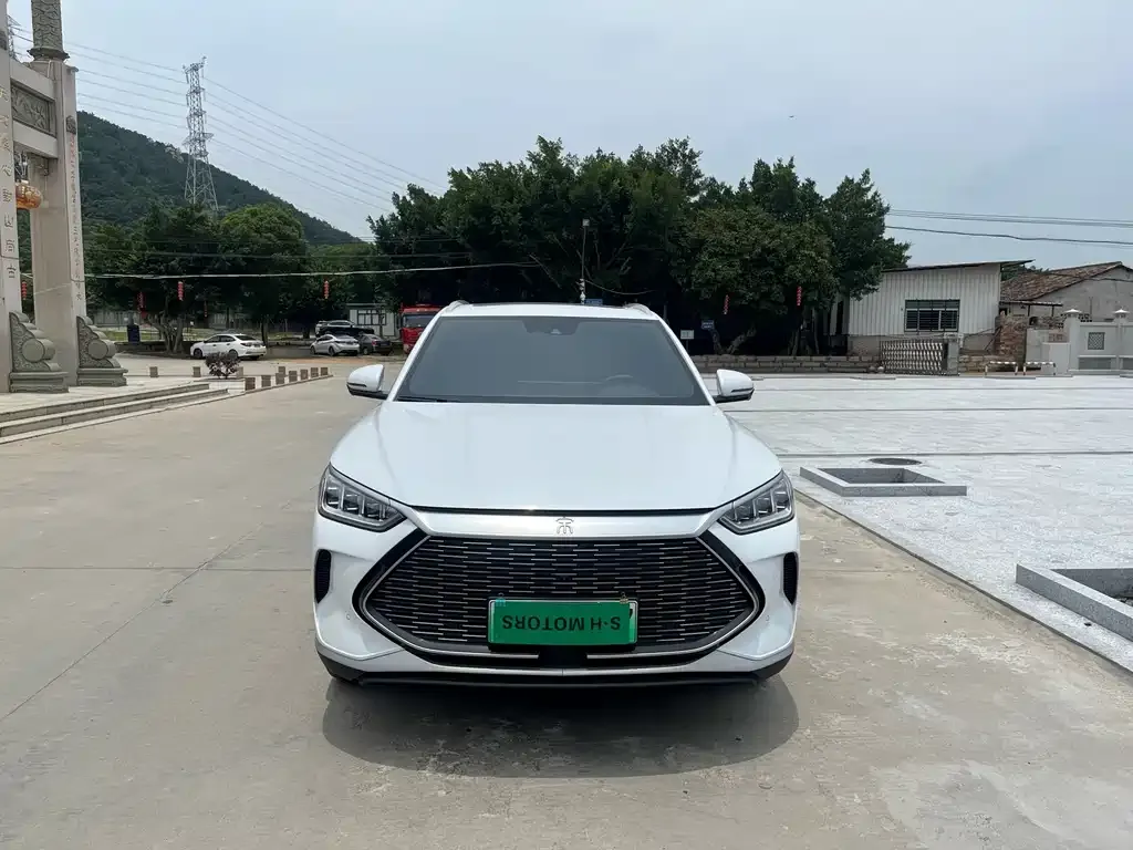 BYD PLUS New Energy — фото 9