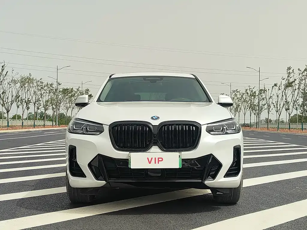 BMW iX3 — фото 6